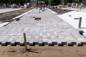 Distribuidor de pisos intertravados para grandes obras